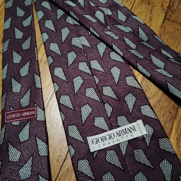 Giorgio Armani Cravatte Silk Neck Tie - Picture 3 of 3